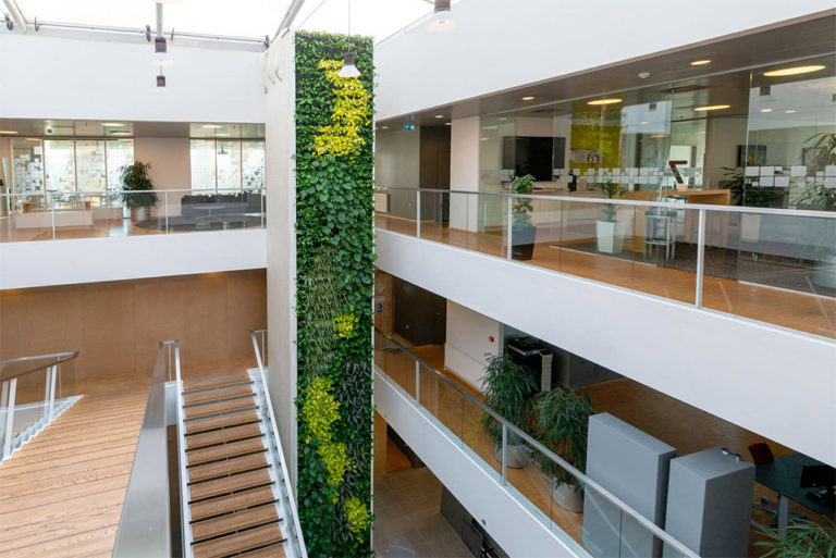 Natural Greenwalls växtväggssystem - Biofilisk Design hos företag